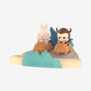Alternative view of THE MONSTERS Playing Games Series Scene Sets