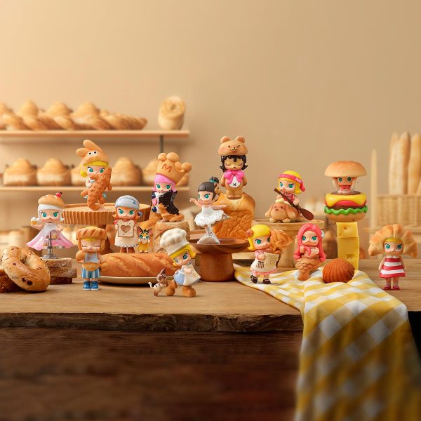 MOLLY Carb-Lover Series Figures - Image 13