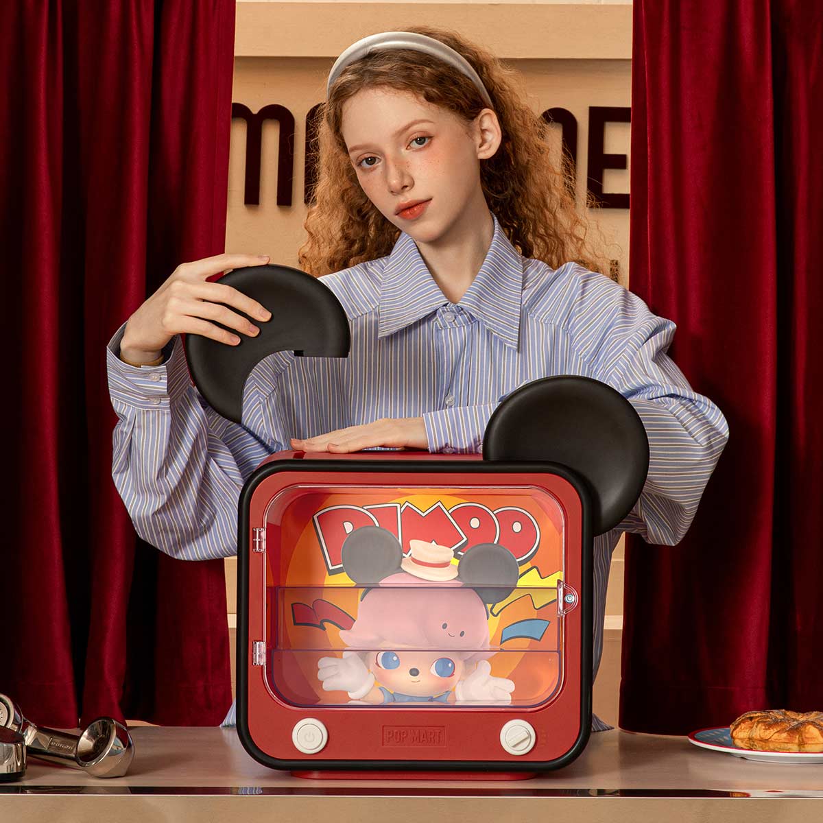 DIMOO WORLD × DISNEY Series-TV Set Luminous Display Container - Image 9