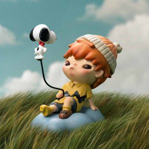 Alternative view of Hirono × Snoopy Figure