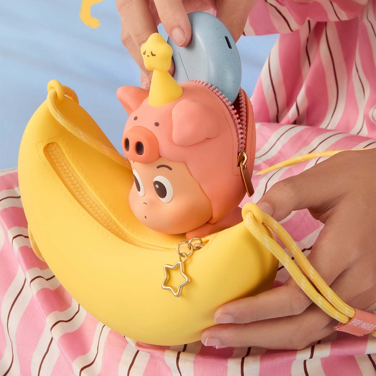 POP BEAN Pajama Party Twinkle silicone crossbody bag - Image 4