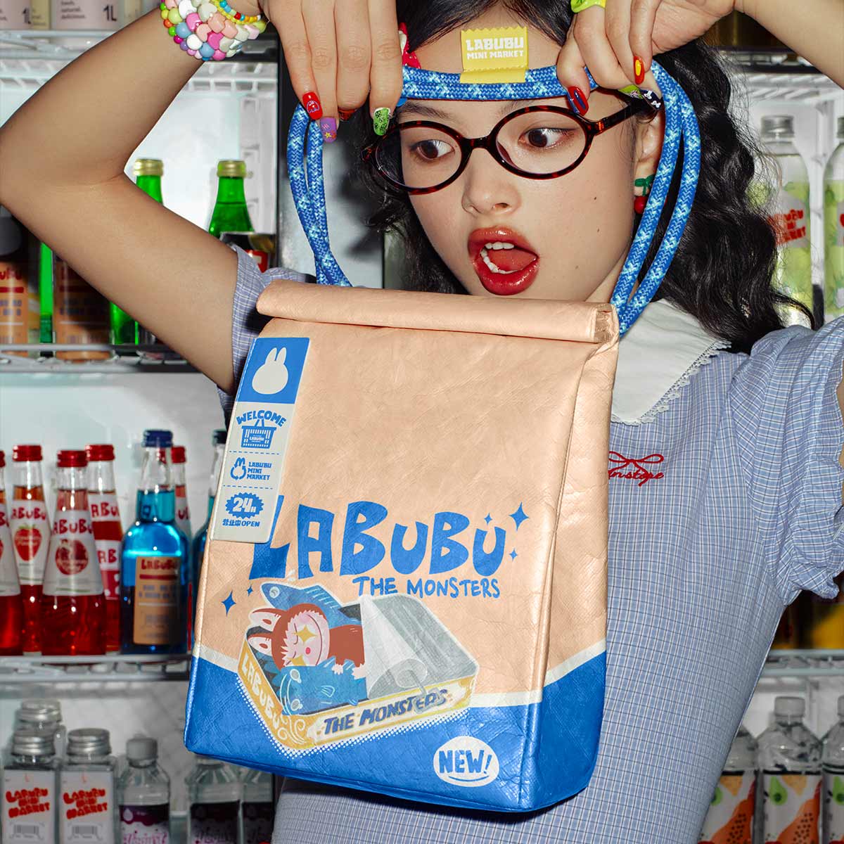 THE MONSTERS Wacky Mart Series-Messenger Bag - Image 2