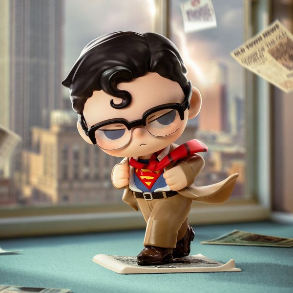 Superman KUBO Figurine - Image 4