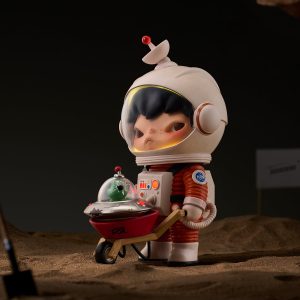 Alternative view of Hirono Search for Aliens Figurine